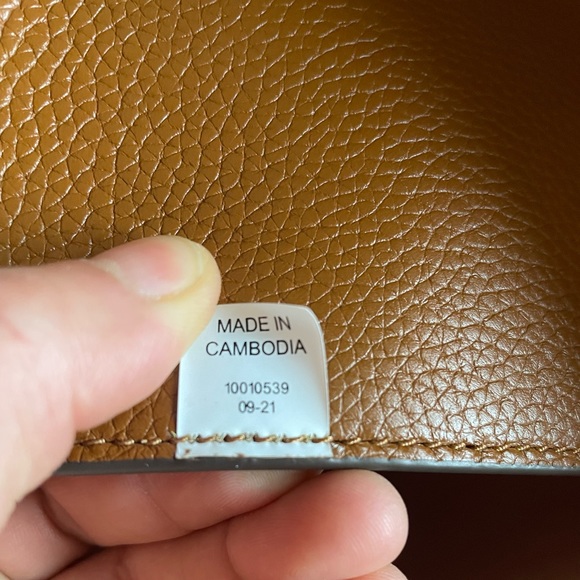 New , tory burch large blake tote & clutch - Picture 12 of 15